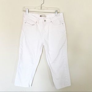 LEVI’S Cropped white jeans